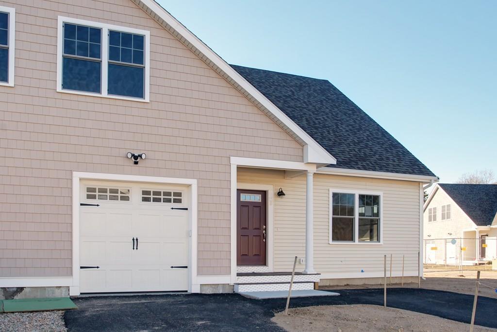 637 Gifford Street - Photo 1