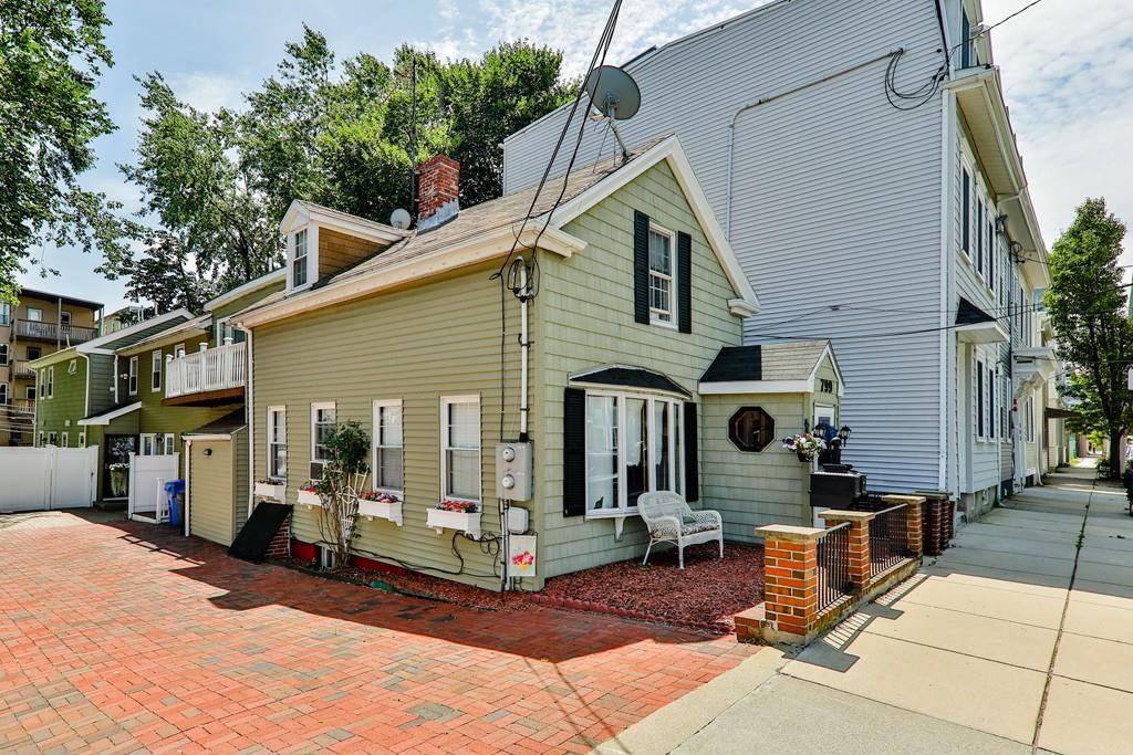 799 E 3rd - Photo 1