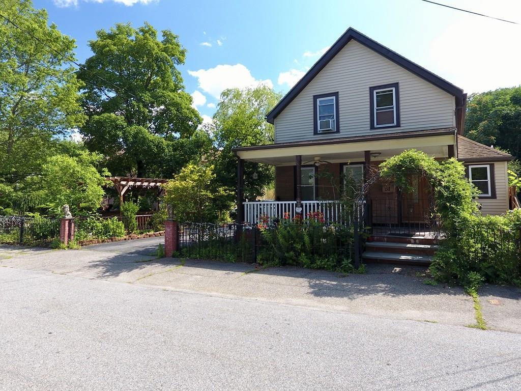 51 Greenhood St - Photo 1