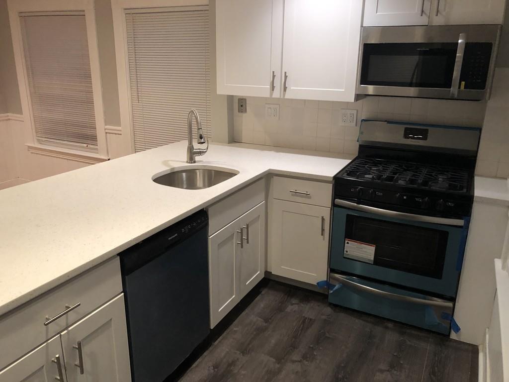 8 Fairview St - Photo 1