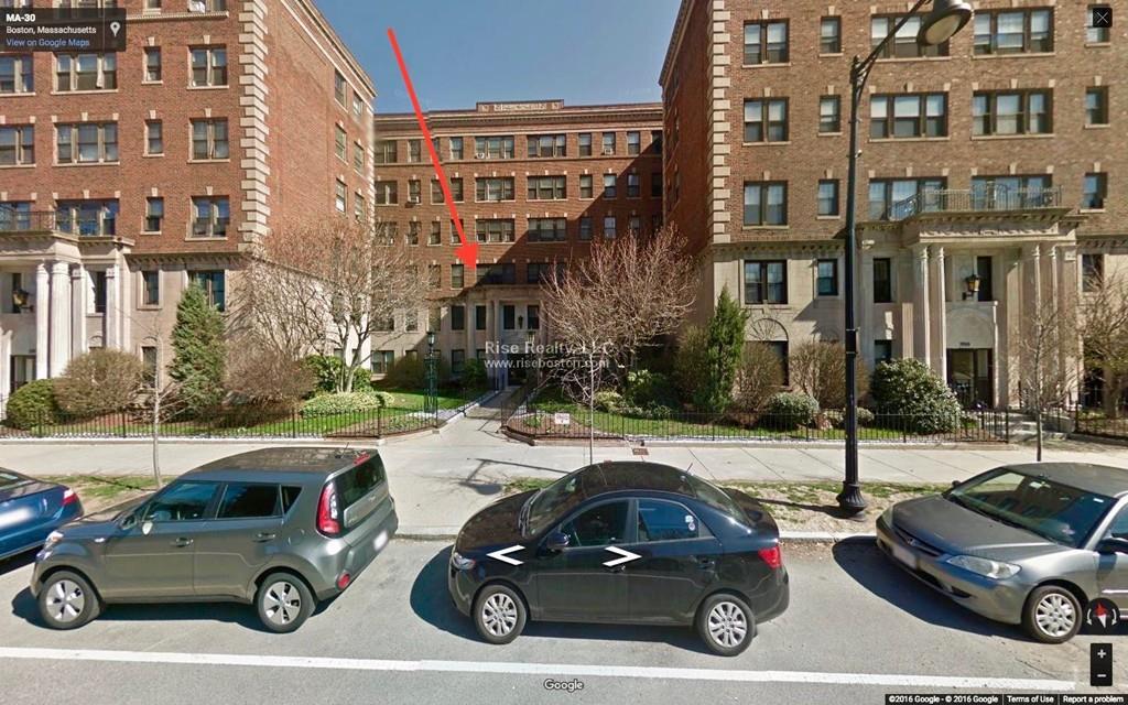 2001 Commonwealth Ave - Photo 1
