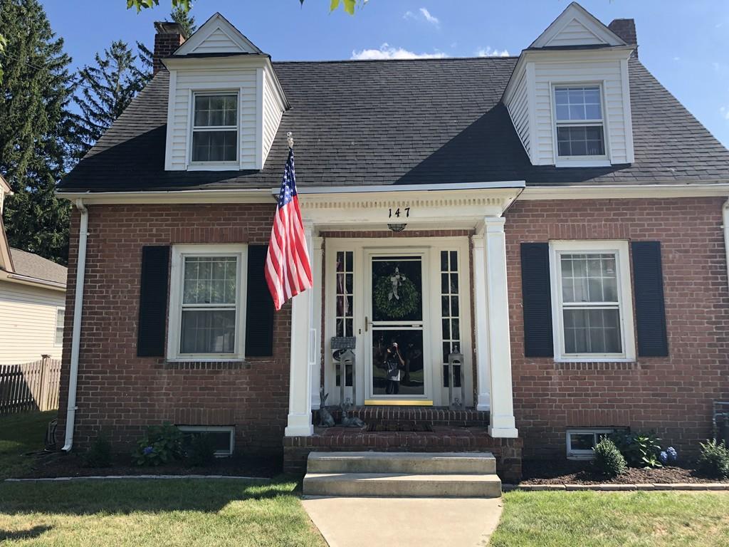 147 Greenacre Ave - Photo 1