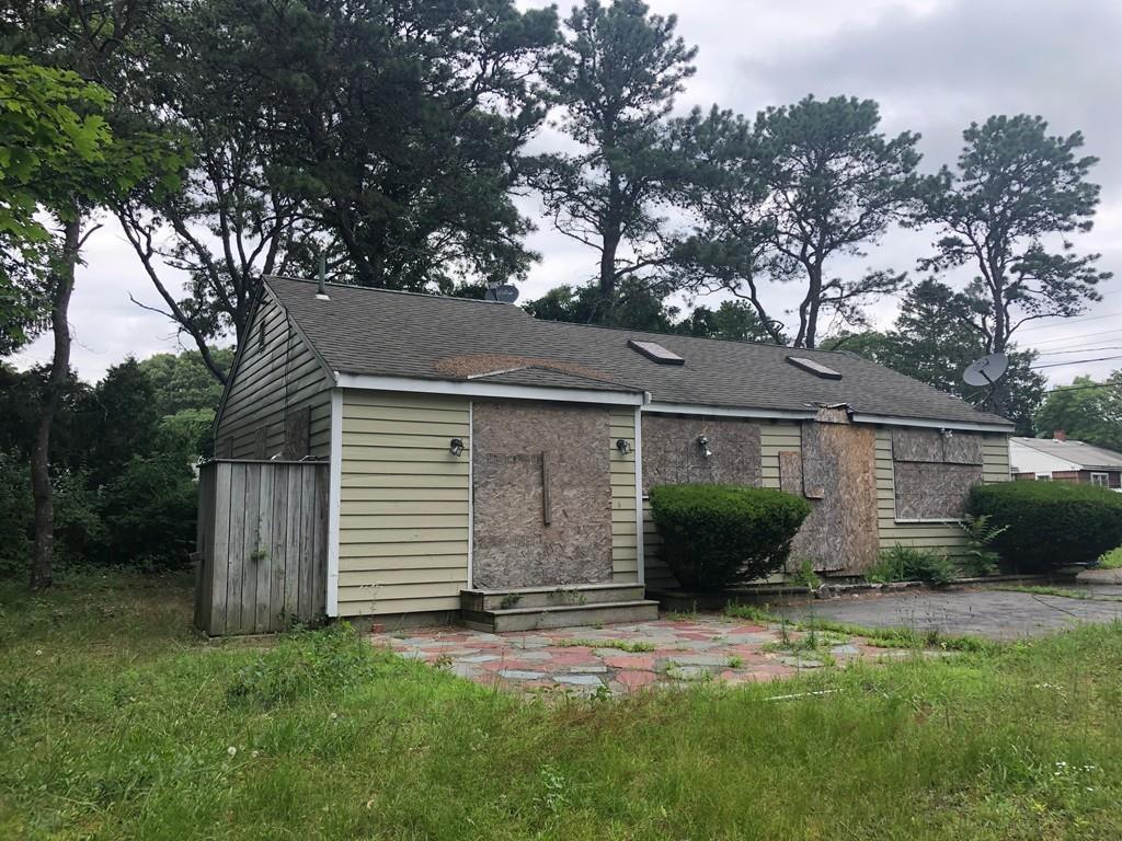 8 Monack Rd - Photo 1