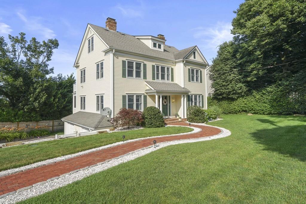 124 Warren Ave - Photo 1