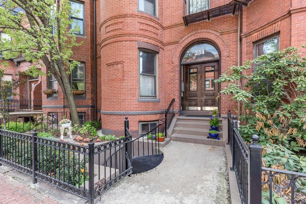 234 W. Newton Street - Photo 1 234 W. Newton Street - Photo 1