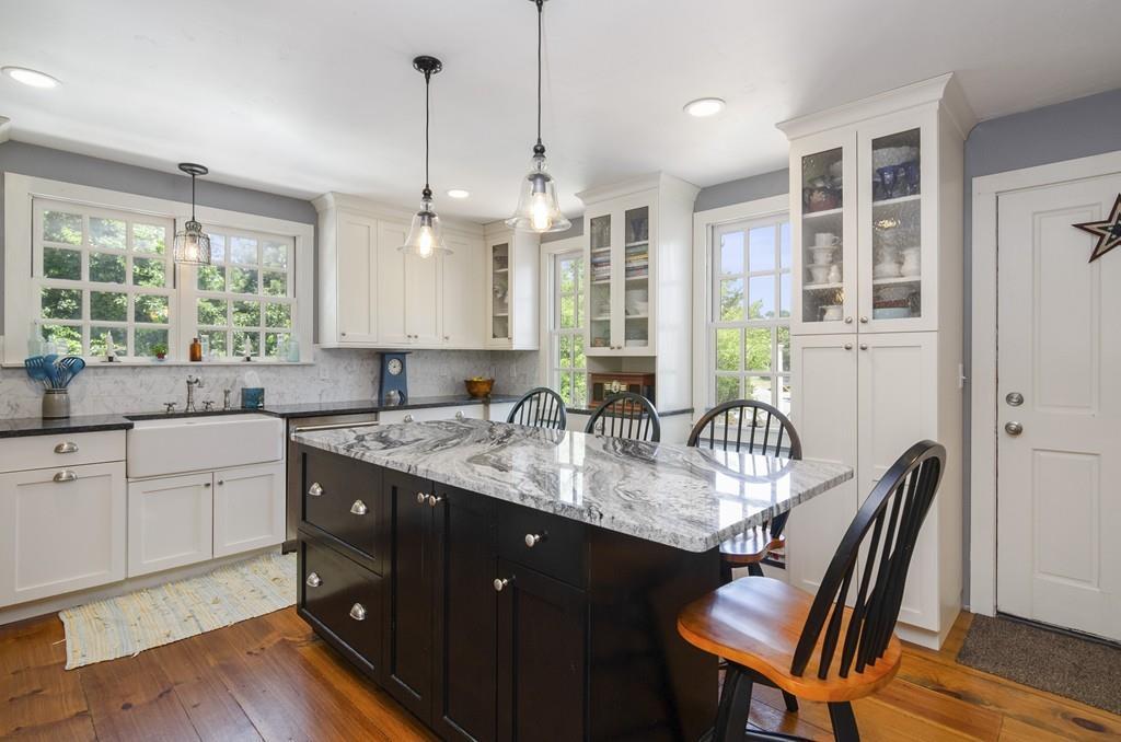 145 Main St - Photo 1