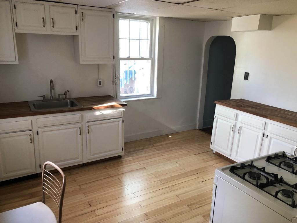 17 Suffolk - Photo 1