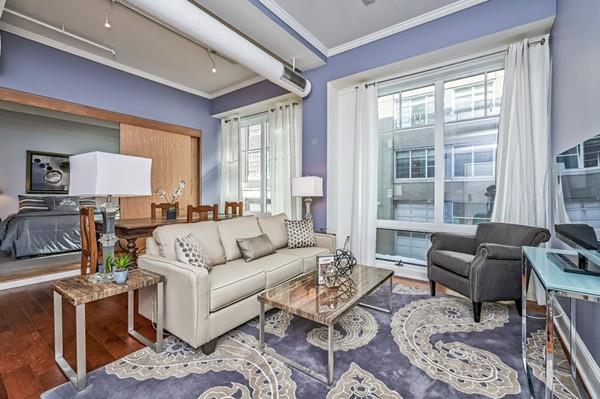 139 E. Berkeley Street - Photo 1