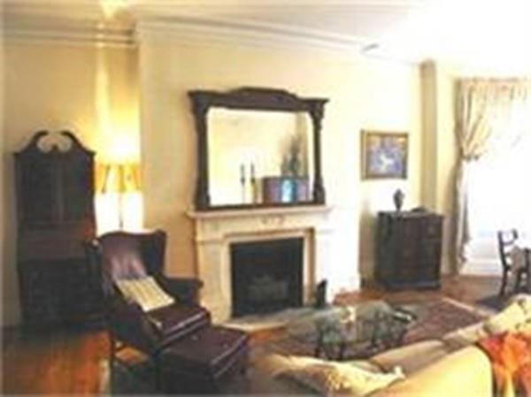 144 Commonwealth - Photo 1