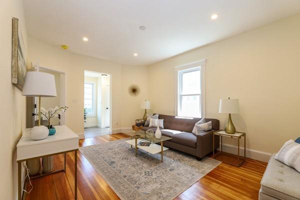 47 Metropolitan Avenue - Photo 1
