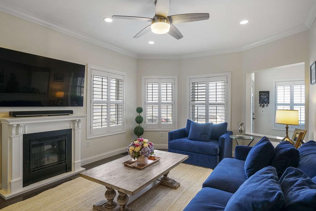 5 Winthrop Shore Drive - Photo 1