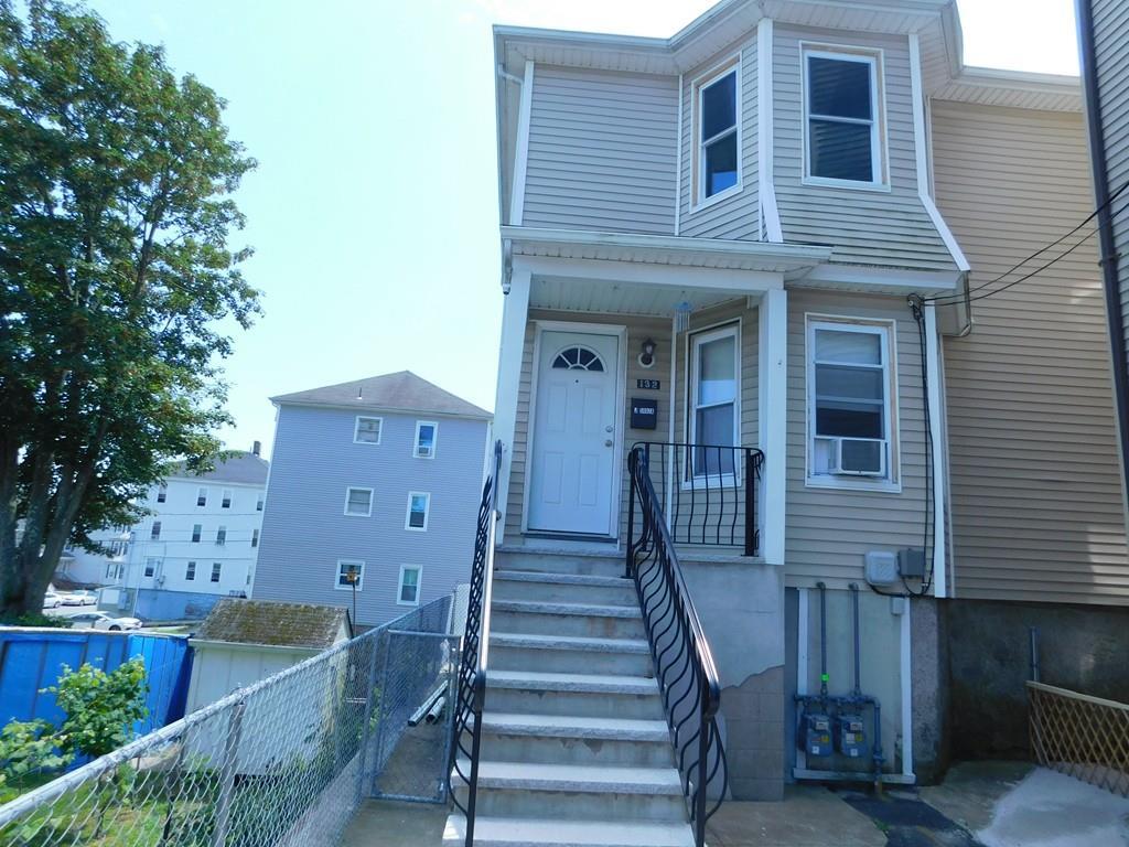 132 Lonsdale St - Photo 1