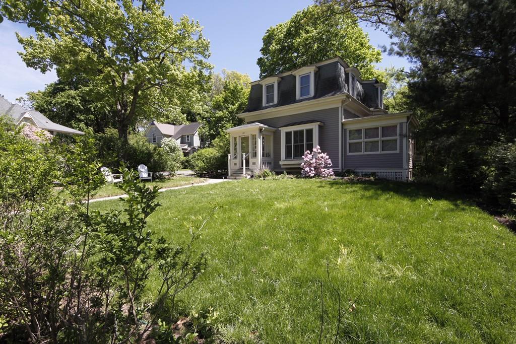 292 Lake Ave - Photo 1