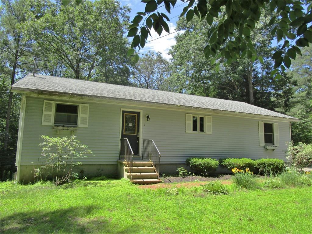 9 Merrill Ln - Photo 1