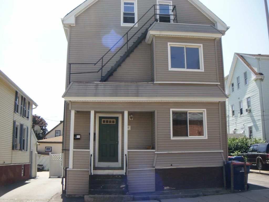 552 Rivet St - Photo 1