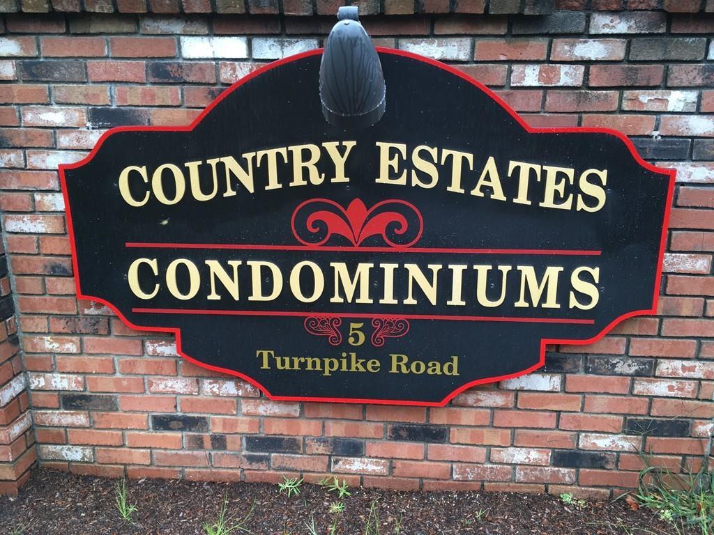 5 Turnpike Rd - Photo 1