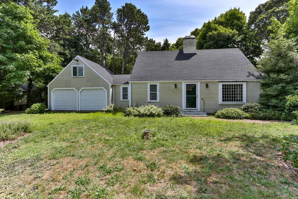75 Pinewood Avenue - Photo 1