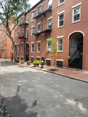 12 Fayette St - Photo 1