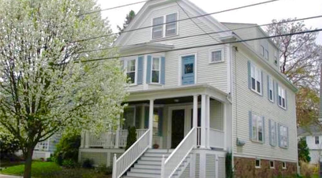 5 Larchmont Rd - Photo 1