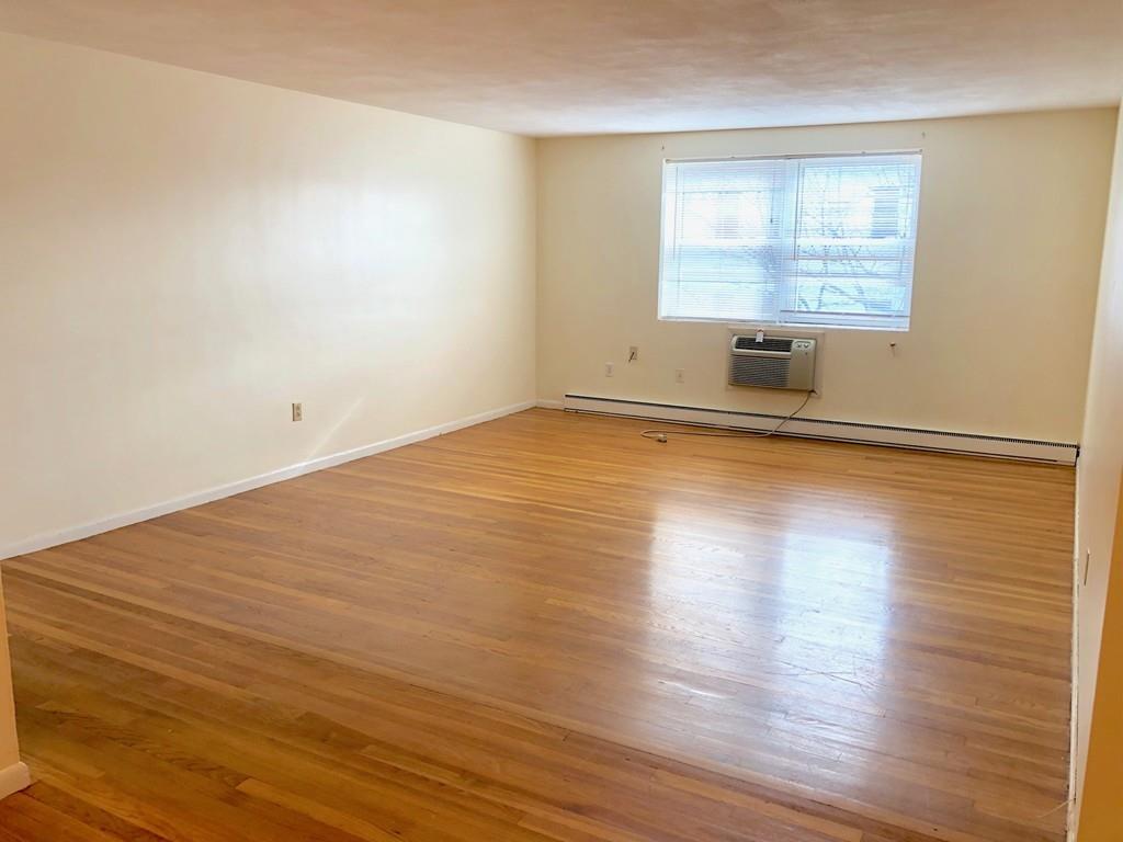 40 Rockland Ave - Photo 1