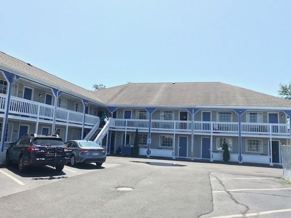 111111 Main St (Motel&Ice Cream Shop) - Photo 1