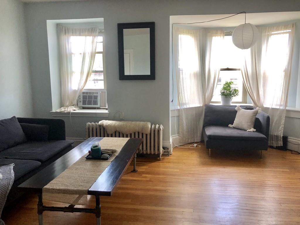62 Clarendon St - Photo 1