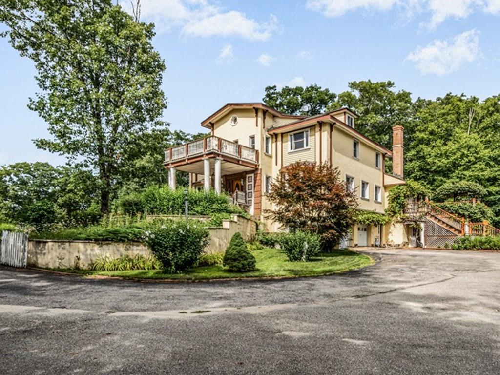 85 Burlingame Road - Photo 1