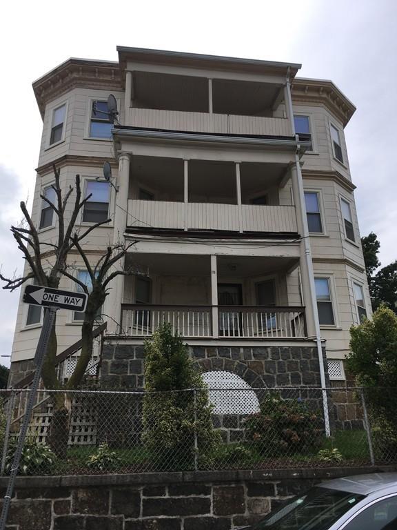 119 Magnolia - Photo 1
