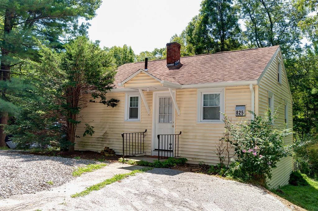 825 Main St - Photo 1