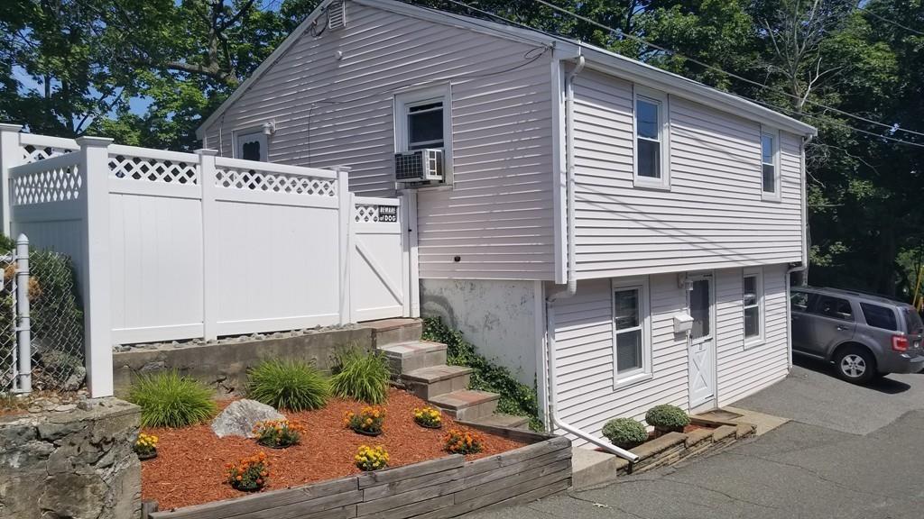 27 Lyle Terrace - Photo 1