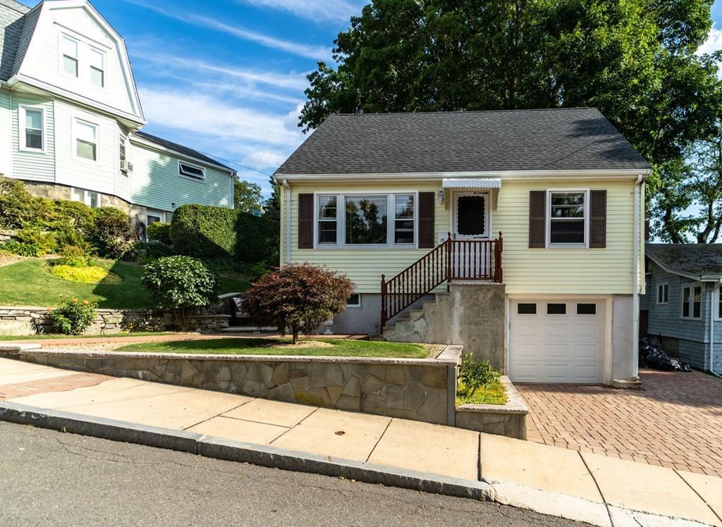 15 Foss St - Photo 1