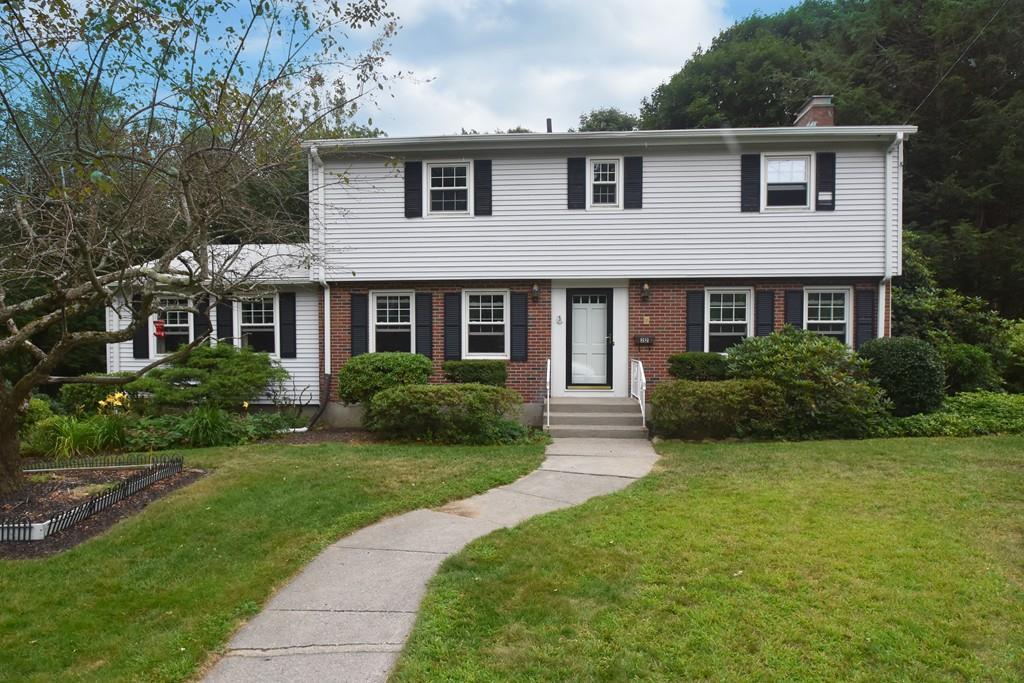 22 Monticello Dr - Photo 1