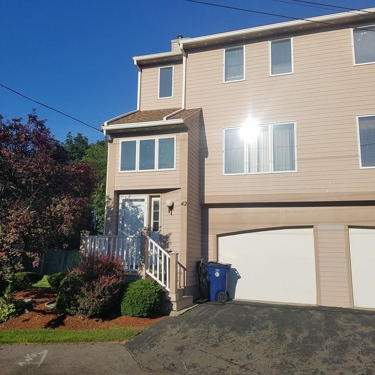 42 Porter Ave - Photo 1