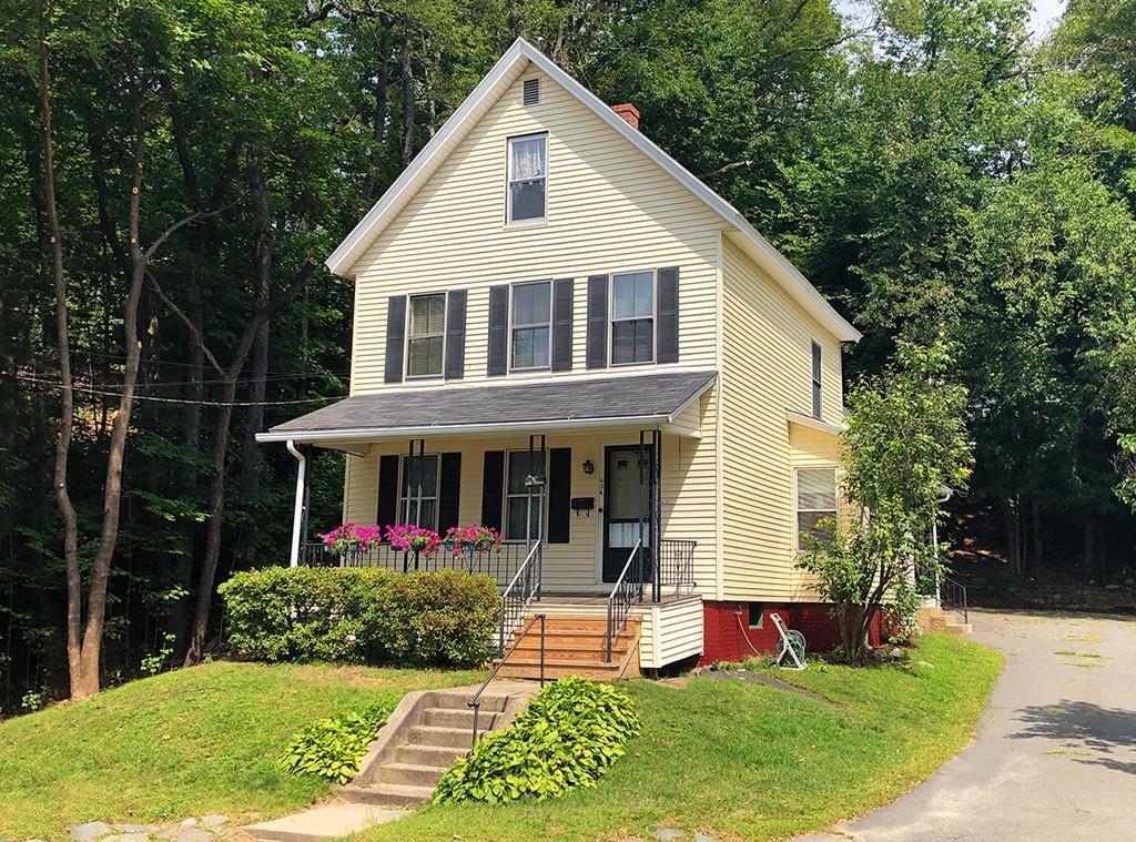 434 Pequoig Ave - Photo 1