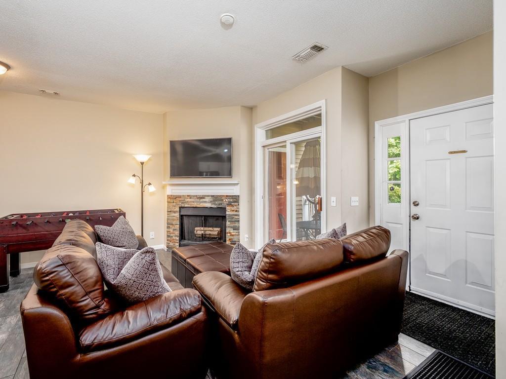 3 Devon Commons Ln - Photo 1