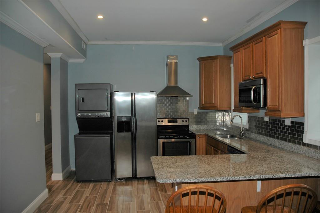 64 Washington Ave - Photo 1