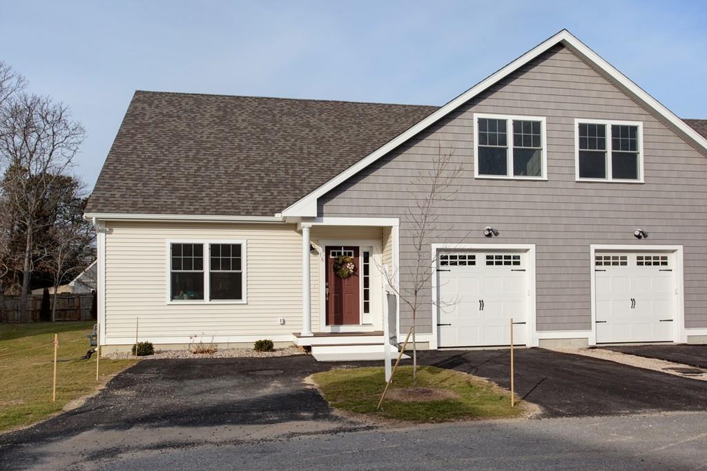 637 Gifford St - Photo 1