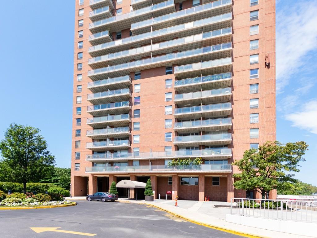 111 Perkins - Photo 1