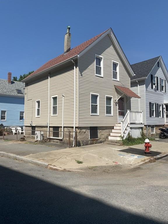 1 Thatcher St - Photo 1