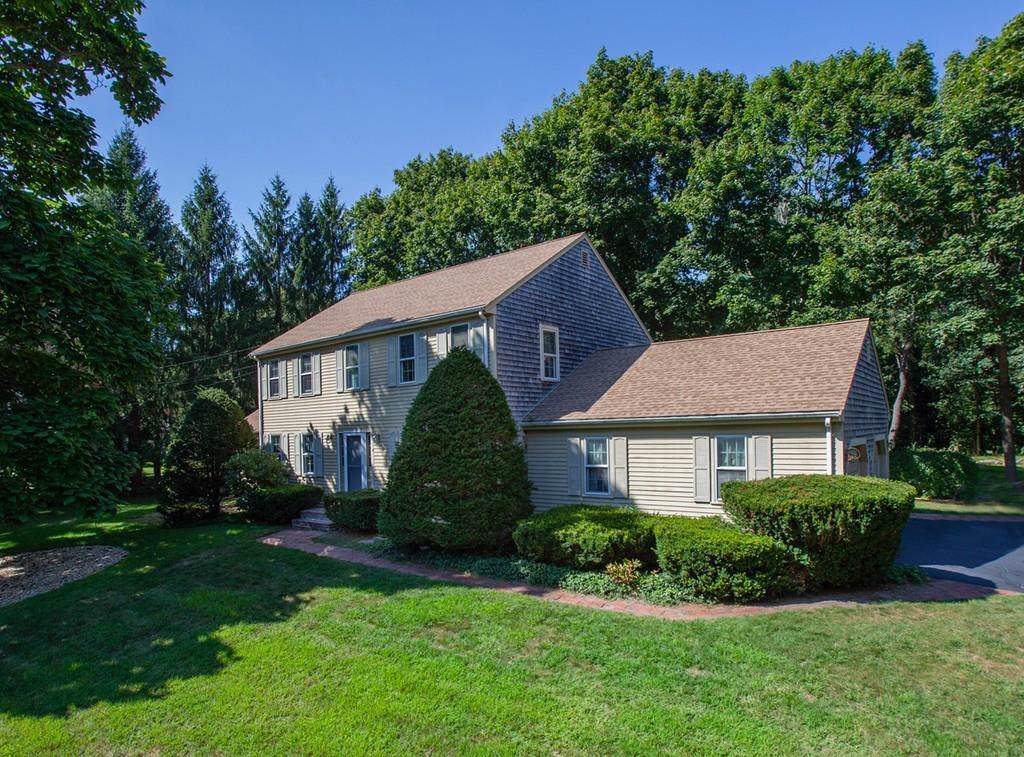 4 Longmeadow Road - Photo 1