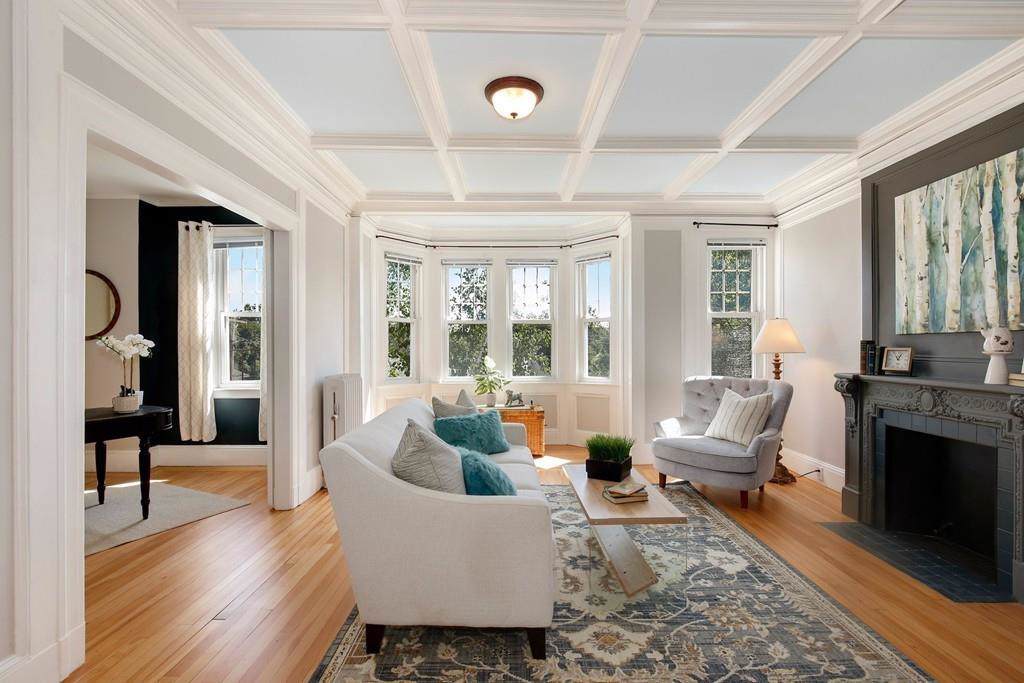 569 Franklin Street - Photo 1