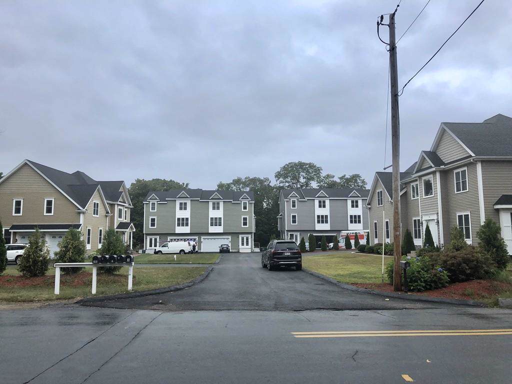 194 Oak St - Photo 1