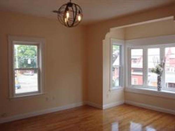 7 Moraine St - Photo 1