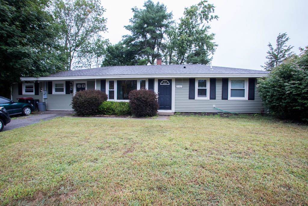 542 E Ashland St - Photo 1