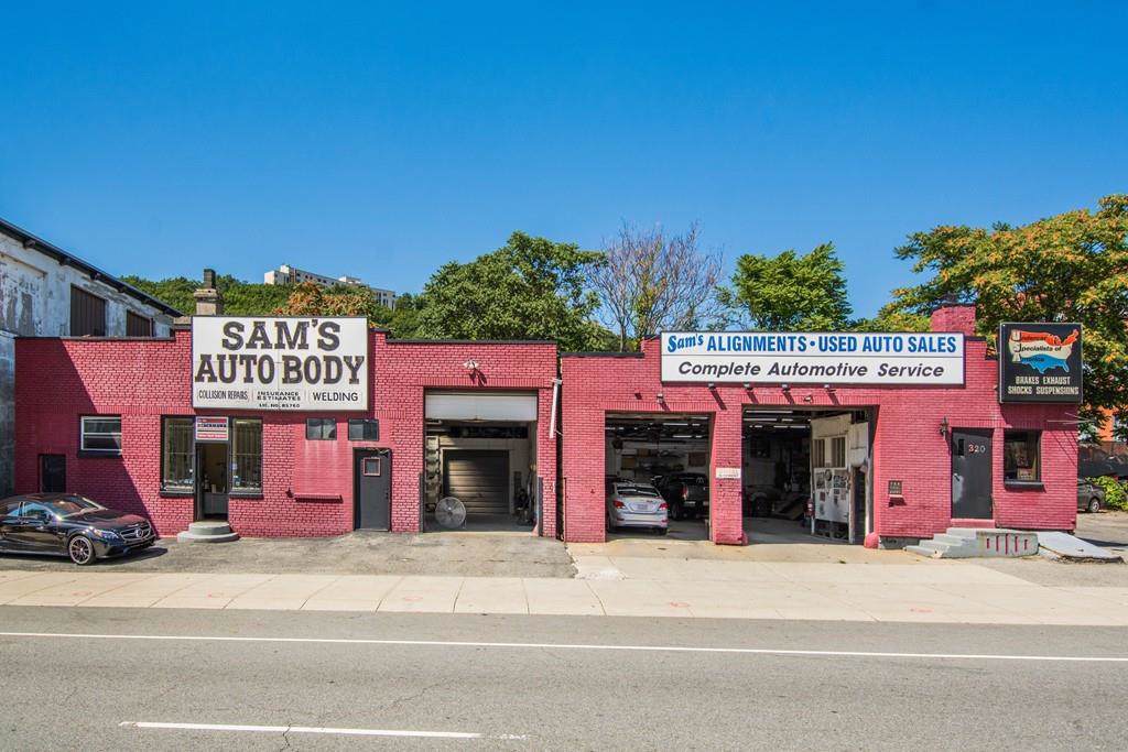 318 Shrewsbury Street - Photo 1