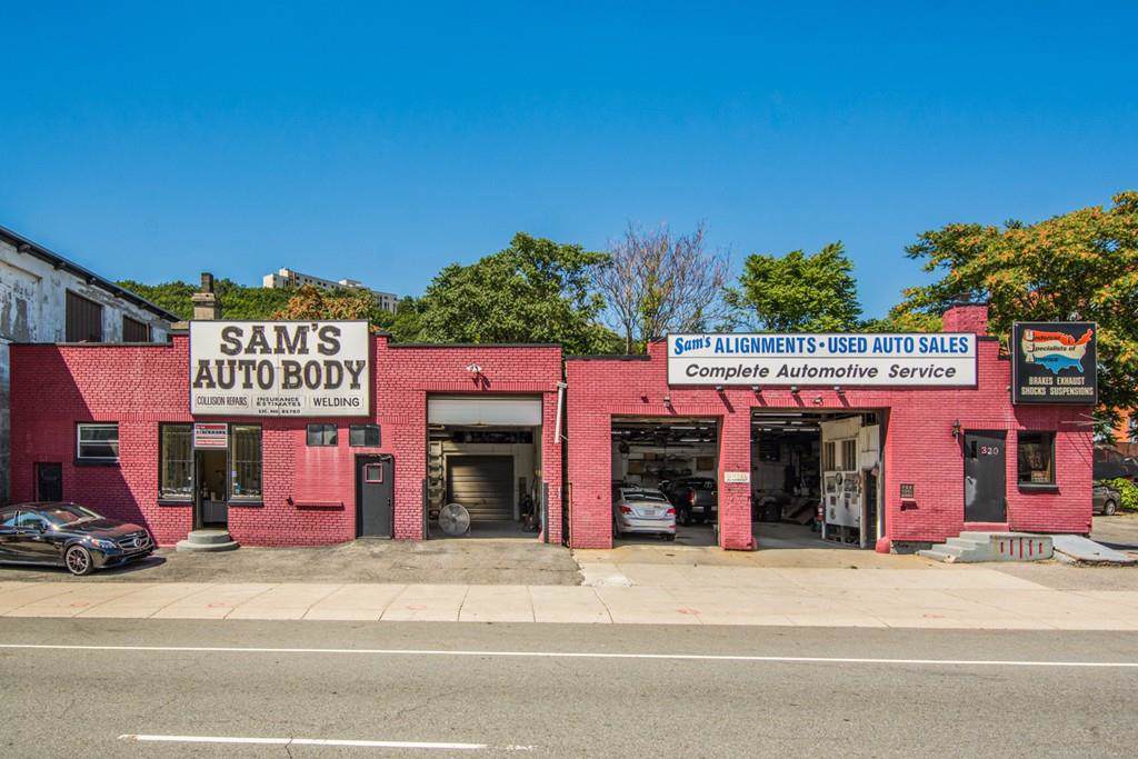 320 & 322 Shrewsbury Street - Photo 1