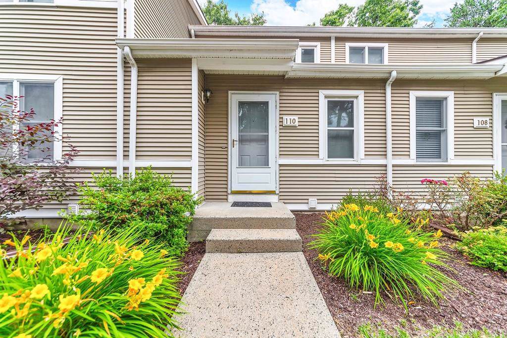61 Abbey Memorial Dr - Photo 1