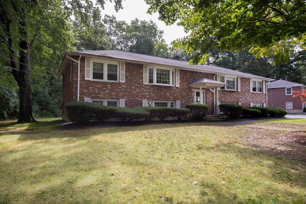 100 Mary Ln - Photo 1