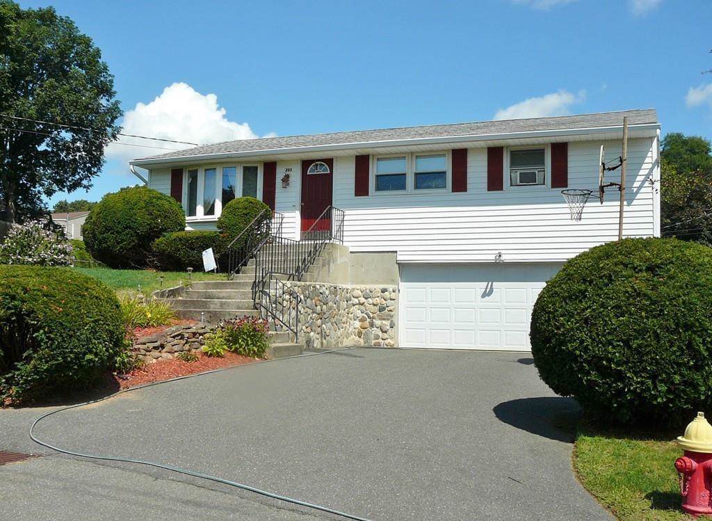 205 Loomis Drive - Photo 1