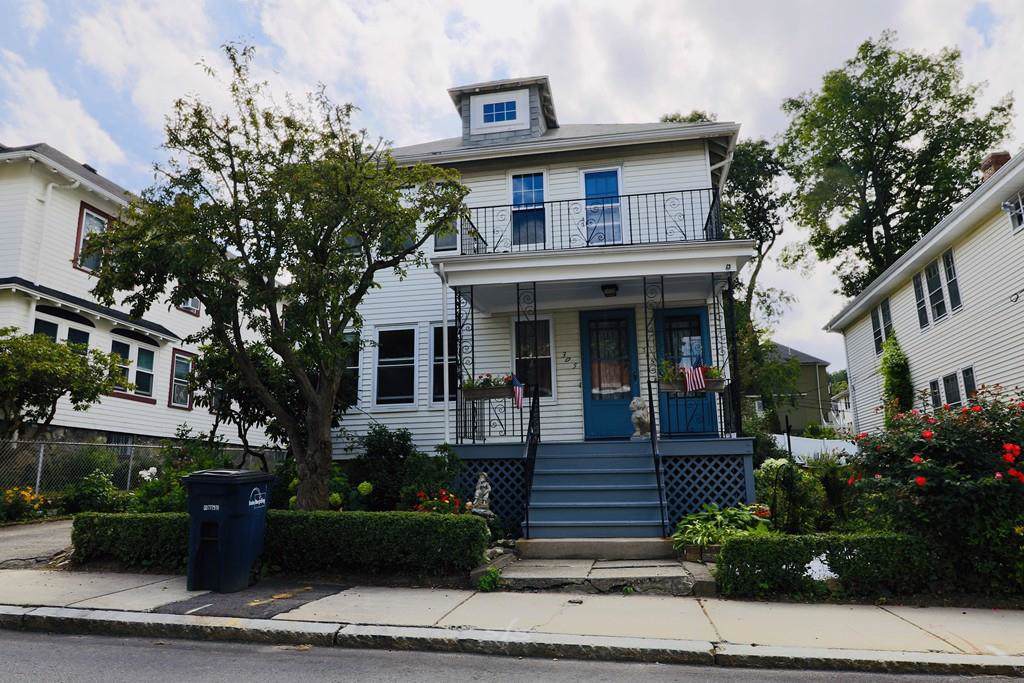 305 Beech St - Photo 1